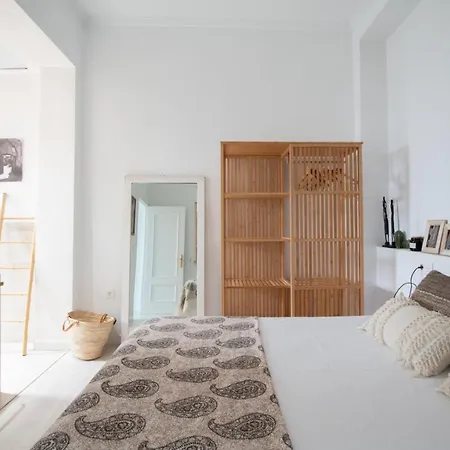 Oasis Con Patio Y Encanto En Centro Apartment *