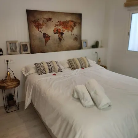 Oasis Con Patio Y Encanto En Centro Апартаменты *