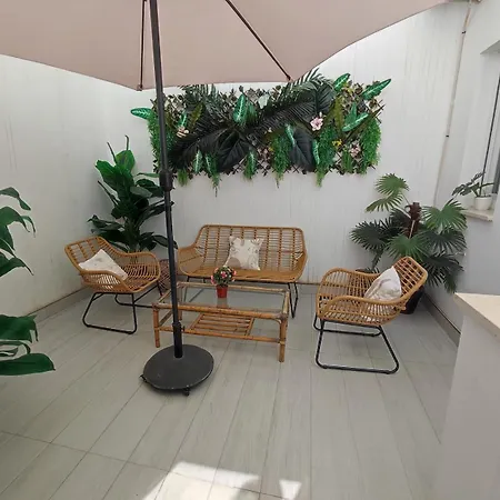 Apartment Oasis Con Patio Y Encanto En Centro Seville